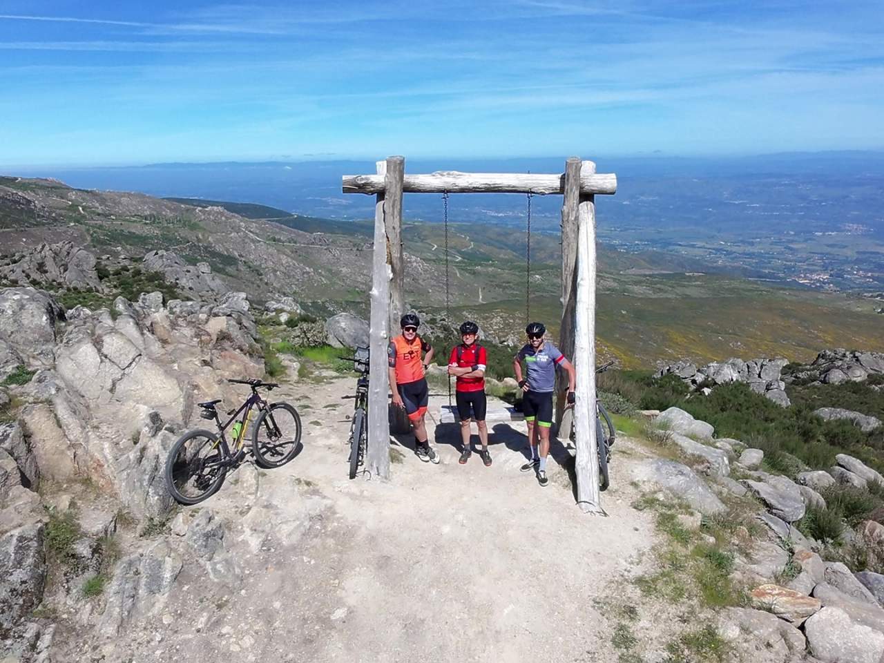 La subida a Santinha desde Linhares da Beira